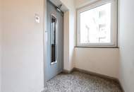 Renovierte 2-Zimmer-Wohnung im 4. Stock