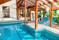 Charmantes EFH mit Hallenbad im Vulkanland - Ferienhaus - z.b. Airbnb in Ottendorf, 6 Zimmer, Garage, Terrasse – Ihr Traum in der Steiermark!