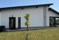 Neuwertige Doppelhaushälfte in ruhiger Ortsrandlage