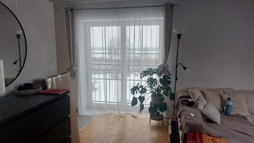 Gemütliche 2 Zi-Wohnung mit 2 PKW-Stellplätzen