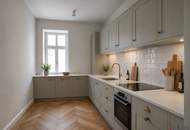 Stilvoller Luxus-Altbau in der Josefstadt | Erstbezug nach Sanierung | 4 Zimmer | 2 Bäder | Separate Küche | Teils Hoflage | Zimmer zentral begehbar | Ca. 10 Min. in die City