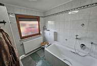 Geräumiges Einfamilienhaus mit großem Grundstück in Hochburg/Ach