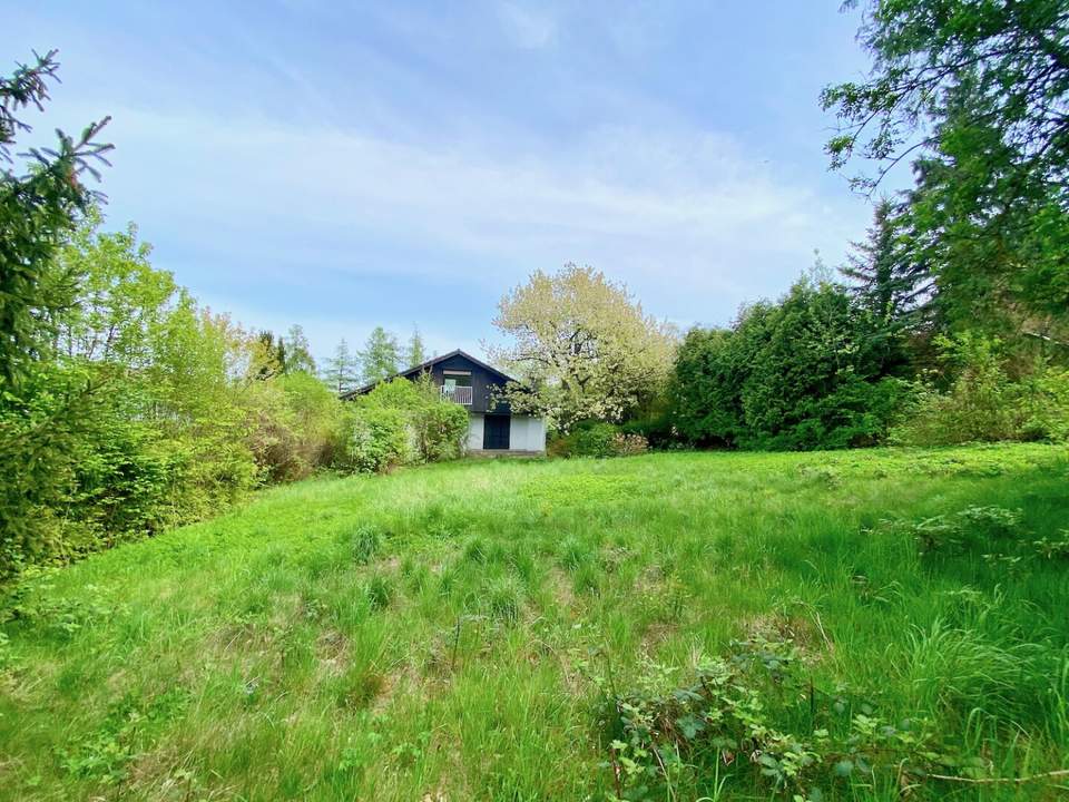 HAUS zu SANIEREN mit GARTEN im Wienerwald