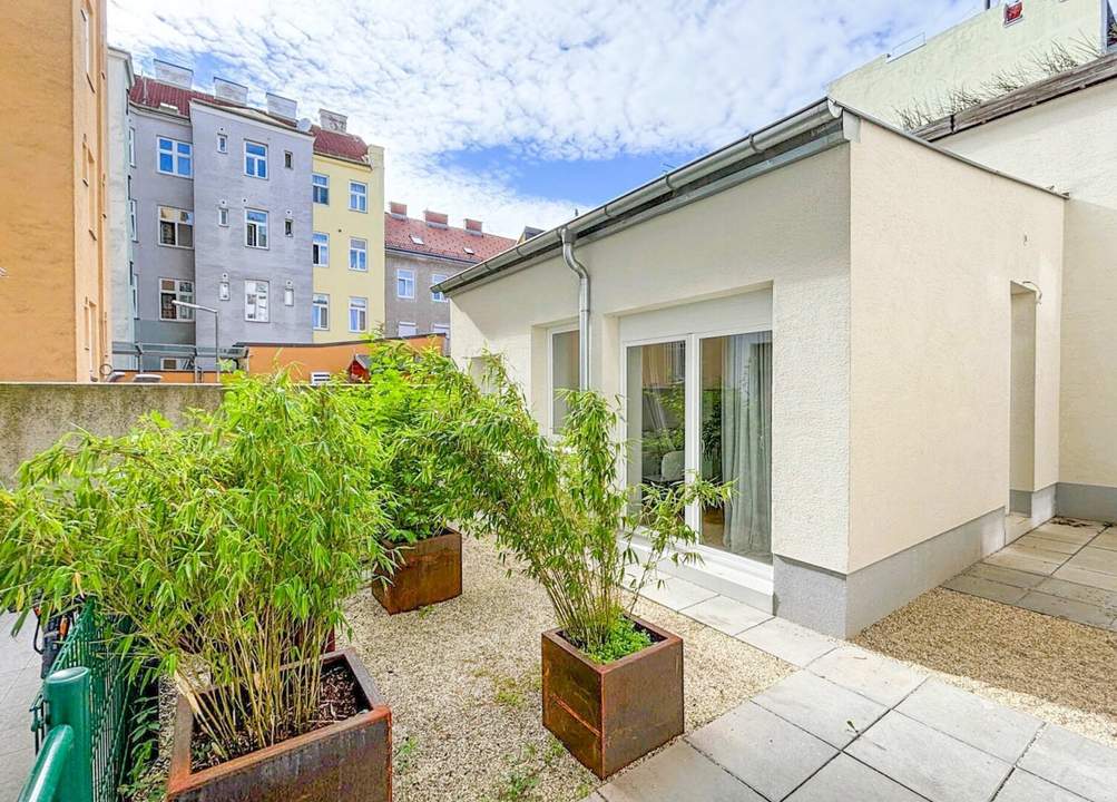 Extravagantes Atelier, Büro oder Mini Apartment mit Innenhof-Terrasse in absoluter Ruhelage! (vermietet bis 31.08.2027)