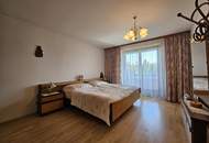 Wohnhaus mit Pool in ruhiger zentrumsnaher Lage