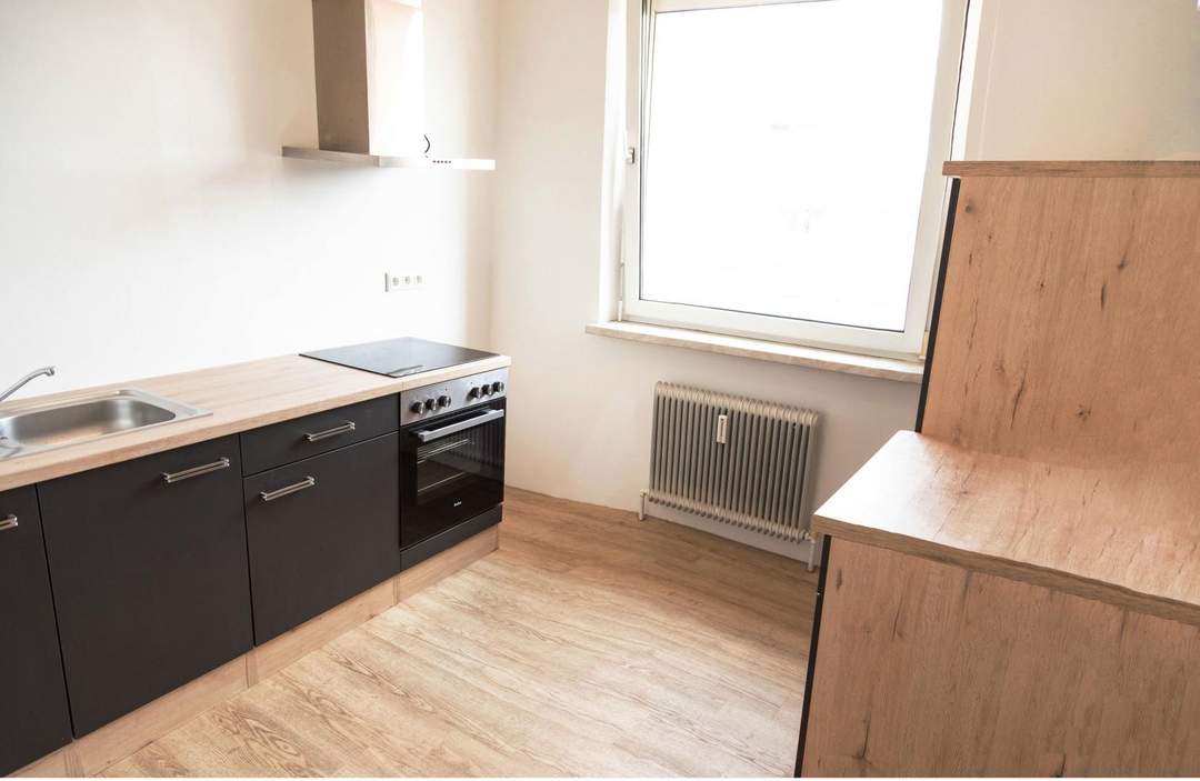 Helle 3-Zimmerwohnung mit Loggia Nähe Wasserwald