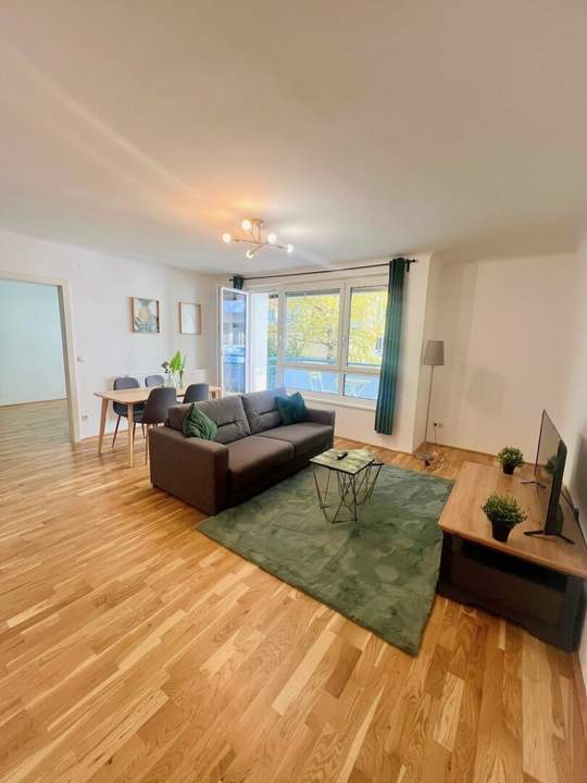 HOFRUHELAGE mit BALKON, direkt beim BOTANISCHEN GARTEN!