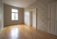 Sanierungsbedürftige 2-Zimmer-Wohnung in Saggen mit Entwicklungspotenzial