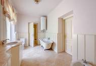 Elegante Wohnung in historischer Villa mit Dachterrasse und Blick ins Grüne