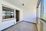 PARADIESISCH VIEL PLATZ FÜR FAMILIEN ODER STUDIERENDE - 5-ZIMMER-WOHNUNG MIT GROSSER LOGGIA