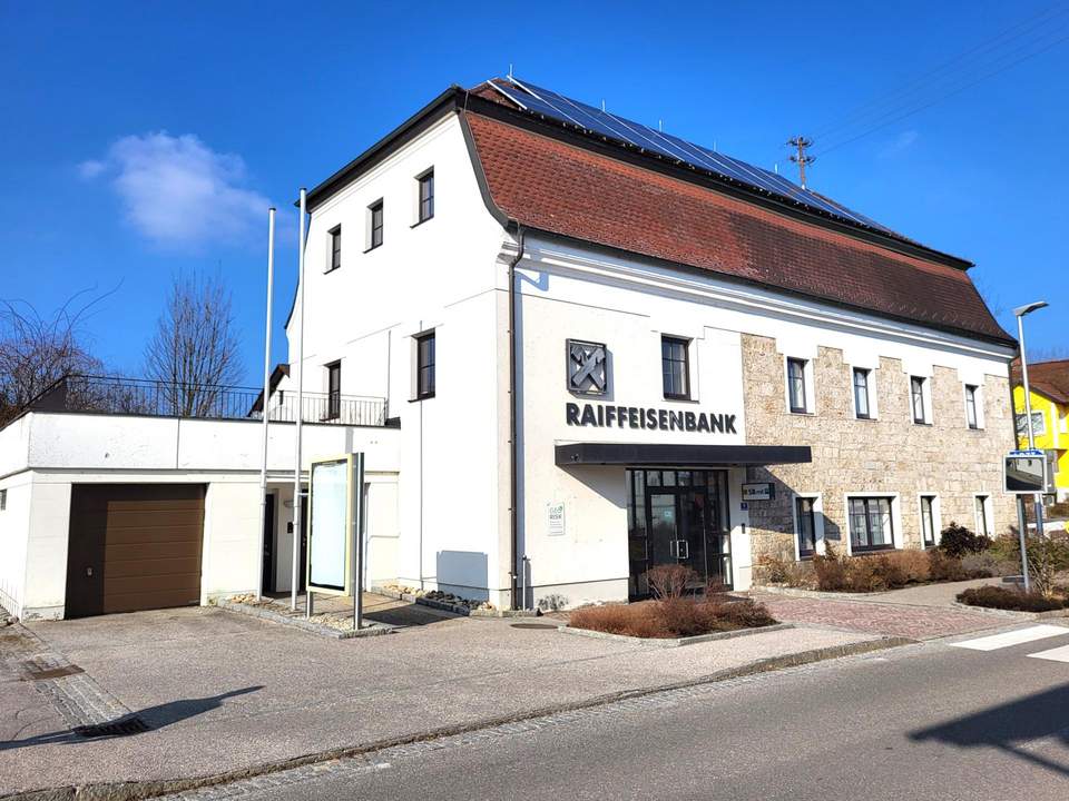 Ehem. Bankgebäude in zentraler Lage, wohnen und arbeiten unter einem Dach