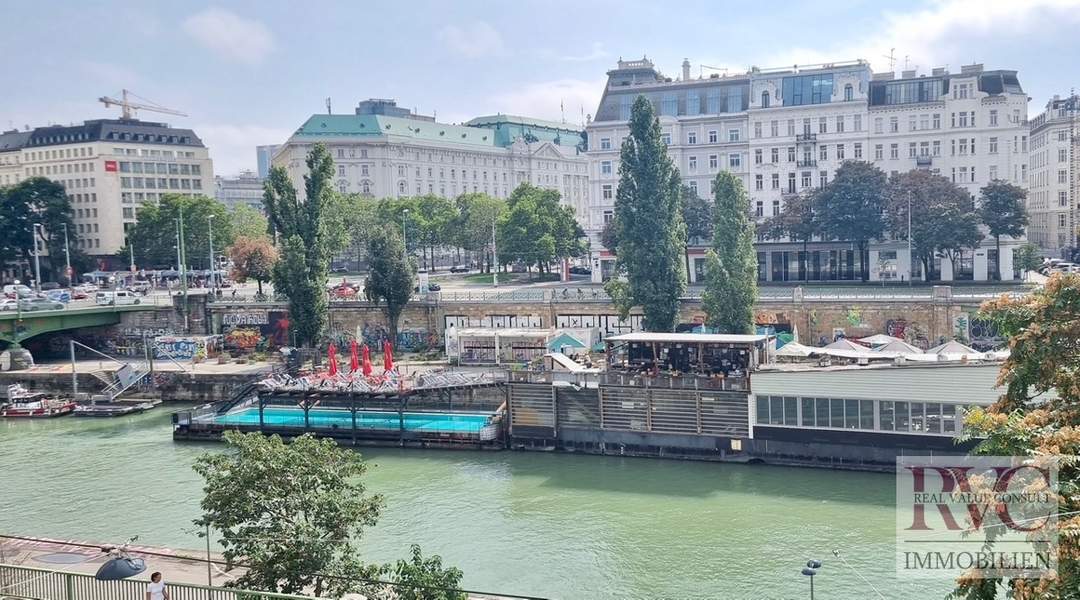 Exklusive 2-Zimmer-Residenz mit Balkon und Panoramablick über den Donaukanal
