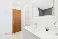 Wohnqualität und Raumvielfalt – gepflegtes Zweifamilienhaus mit Gartenidylle