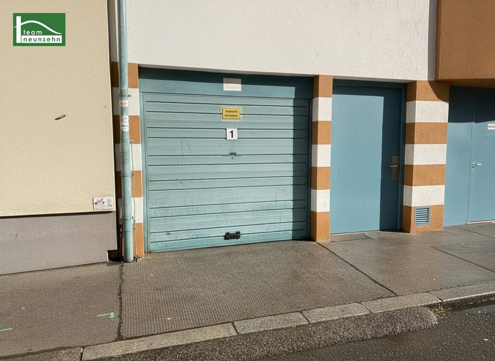 Direkt befahrbare Garagenbox (Nettopreis) mit Strom in ausgezeichnete Lage (Nähe Bahnhof Meidling)