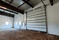 Attraktiver Betriebsstandort: Halle, Büro-/Wohngebäude und großes Grundstück mit Entwicklungspotential