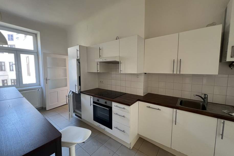 STUDENTEN AUFGEPASST! Zentral begehbare 6 Zimmer Wohnung mit Klopfbalkon! mit guter Anbindung in die City!, Wohnung-miete, 2.007,00,€, 1110 Wien 11., Simmering