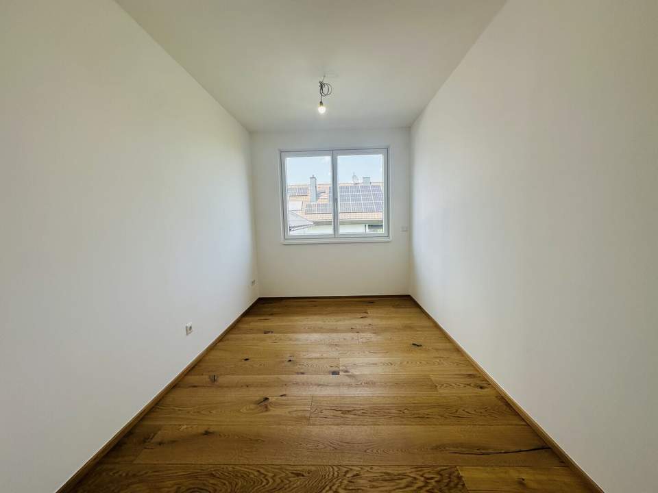 Helles Wohnerlebnis mit Westbalkon & modernem Komfort - Photovoltaik & Fußboden-Kühlung I Garage !