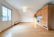 RIEDENBURG | Traumhafte 2,5 Zimmer Wohnung mit eigenen Garten