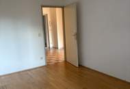 2 Zimmer mit Aussenfläche und Grünblick - in der Stadtmitte