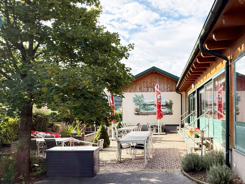 Gasthaus und Motel samt tausenden QM Grundstück inmitten von Pöchlarn