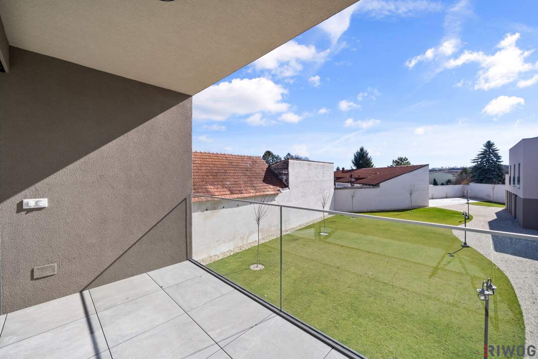 Wohlfühloase Nähe Wien - Living Weinviertel I Herbst-Special: Stellplatz gratis dazu I 2-Zimmer mit Loggia I Wolkersdorf und Gerasdorf