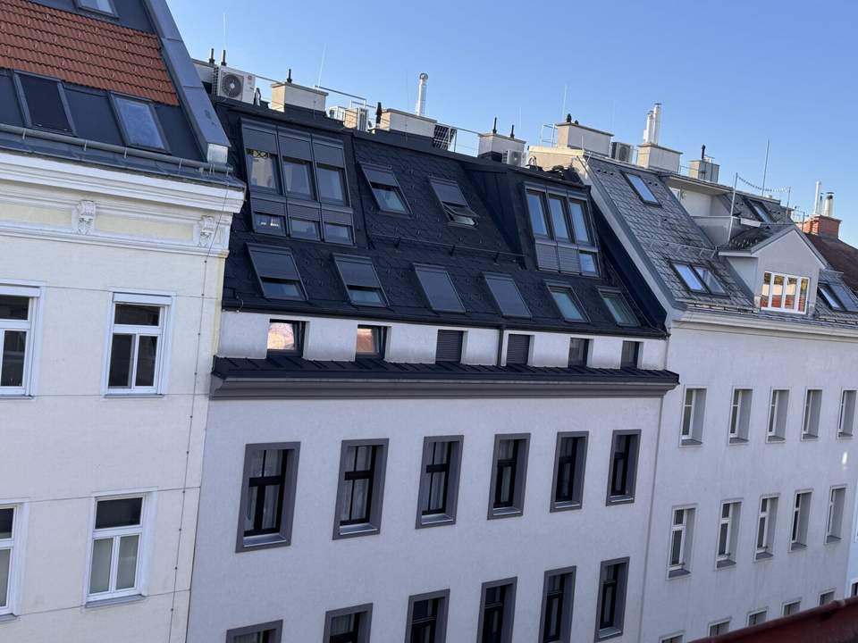 Vollsanierte 2-Zimmer-Wohnung in generalsaniertem Altbau