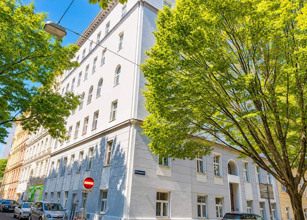 Klassischer Wiener Altbau mit Garage, Lift & großzügigem Raumgefühl nahe Rochusmarkt