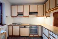 Nahe Stadtgrenze Baden - Doppelhaushälfte mit Renovierungsbedarf