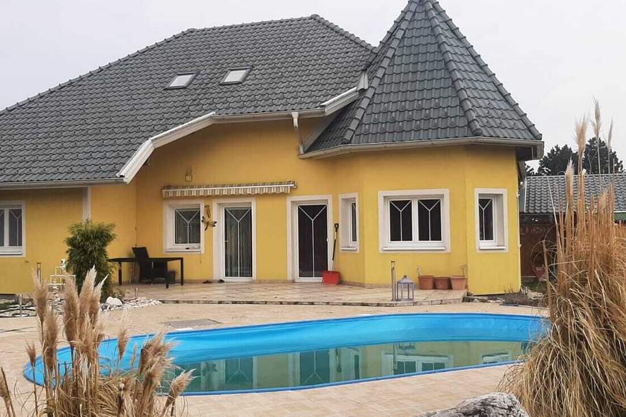 Großzügiges Einfamilienhaus mit Pool, Garten und Carport in Seewalchen, Haus-kauf, 899.000,€, 4863 Vöcklabruck
