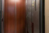 Komplett hofseitg ausgerichtete Stilaltbauwohnung im Jugendstiljuwel Schottenfelder Hof | Blick in den grünen Innenhof | Ideal auch zur WG-Nutzung