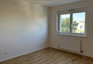 Top-sanierte 4-Zimmer Wohnung mit Balkon