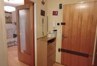 "Ruhige Lage mit Loggia und Garage"