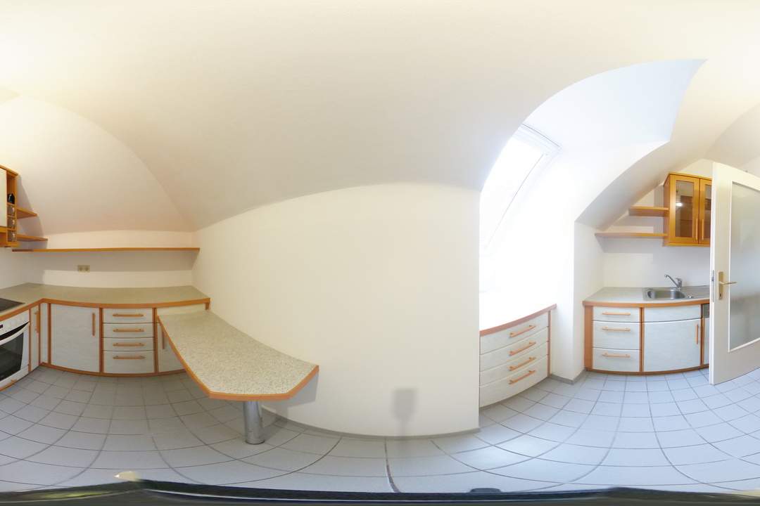 BADEN FUßGÄNGERZONE! 2 Zimmer Wohnung mit Tiefgaragenplatz in absoluter Bestlage!