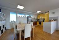 Erstklassige 3-Zi-Eigentumswohnung mit Loggia und 2 TG- Stellplätzen!