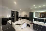 Traumhaftes Einfamilienhaus in Grimmenstein – vollrenoviert, Balkon, Garage &amp; extra Werkstatt!