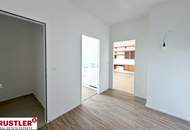 schön saniert & sofort bezugsbereit! perfekt geschnittene 2-Zimmer-Wohnung mit verglaster Loggia