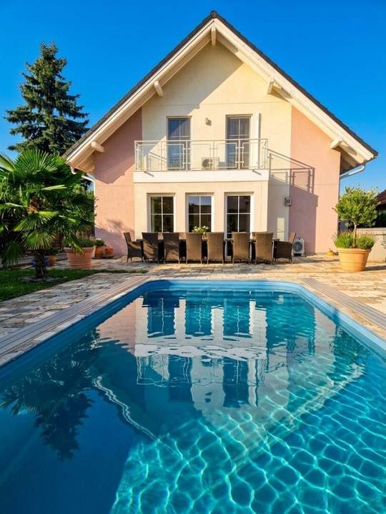 Großzügiges Haus mit Garten, Balkon &amp; Terrasse in Gänserndorf Süd!