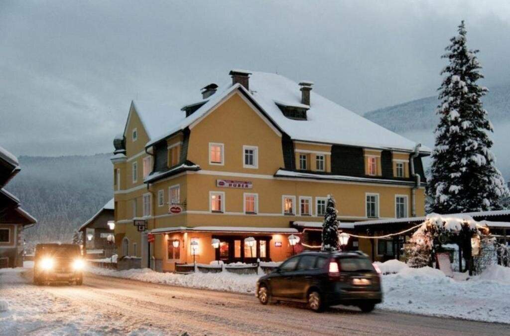 Historisches 3 Sterne Hotel am See in Kärnten mit 14 Zimmern und Top-Ausstattung - Ihr neues gastronomisches Paradies!