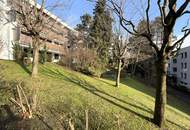 Eine helle, renovierungsbedürftige 3-Zimmer Dachgeschosswohnung &amp; PP // A bright, 3-room attic apartment in need of renovation &amp; parking //