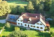 NEUER PREIS! AUSSERGEWÖHNLICHES JUWEL! Exklusiver Vierkanthof im Thermenland Steiermark – Wohnen, Reiten &amp; Leben mit Pool und Natur!