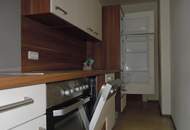 Große 5-Zimmer-Wohnung mit Balkon - WG-tauglich - verfügbar ab November 2026