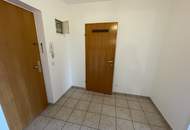 Rendite ca. 4,38 % ! Helles 1,5-Zimmer Eigentum direkt beim Waldmüllerpark! Befristet vermietet!