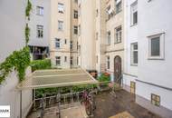 ** Sanierte 2-Zimmer-Altbau Wohnung mit Balkon in hofseitiger Lage - guter Lage **