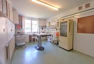 Repräsentative Villa in Zwettl mit 2137 m² Grundstück - Wohnen und Arbeiten stilvoll vereint