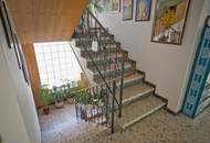 Zwei Häuser, ein Grundstück: Ihr neues Zuhause mit laufenden Mieteinnahmen