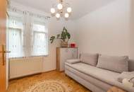 FREUNDLICHE WOHNUNG MIT GARTENNUTZUNG UND PARKPLATZ