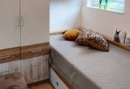 Eine komplett neu adaptierte 3-Zimmer-Wohnung mit Eckbalkon und Traunstein Blick.