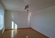 prompt Verfügbar!- Familien freundlich und 2 Min zum Einkauf/Bahnhof