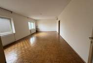 Großzügiges Wohnhaus auf sonnigem Grundstück -ruhige Siedlungslage