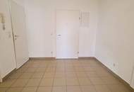 DACHGESCHOSS, sonnige 74 m2 Neubau, Wohnküche, 2 Zimmer, Wannenbad, Parketten, Holbeingasse